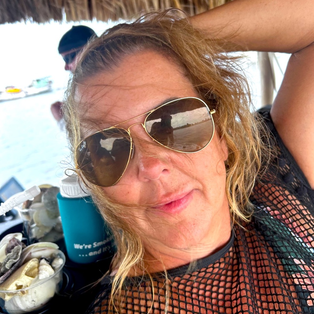 Meet your Posher, Julie